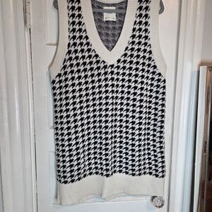 Abercrombie & Fitch Black and White Houndstooth Sweater Tunic